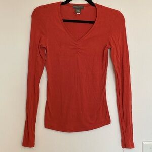 Banana Republic stretch long sleeve burnt orange V-neck top size extra small